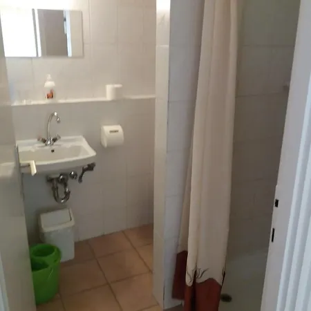 Adam Vendeghaz 2 Guest house