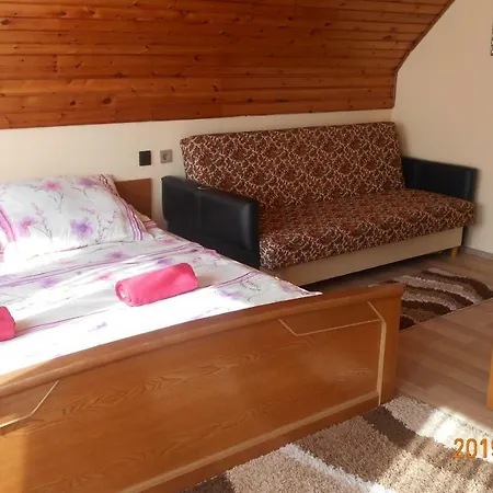 Guest house Adam Vendeghaz 2 *