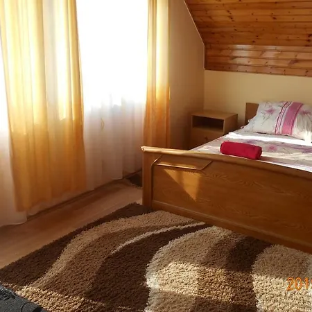 Guest house Adam Vendeghaz 2 *